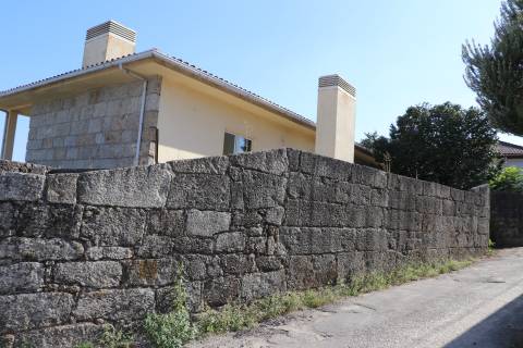 Moradia T4 Venda em Brito,Guimarães