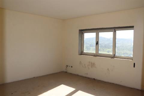 Moradia T4 Venda em Brito,Guimarães