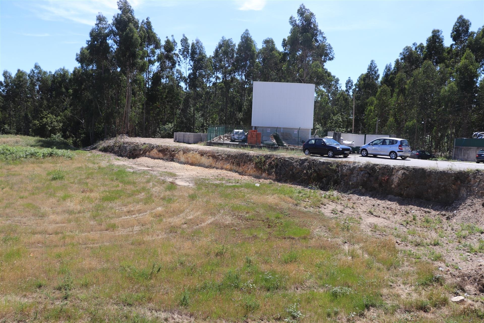 Armazém  Arrendamento em Lustosa e Barrosas (Santo Estêvão),Lousada