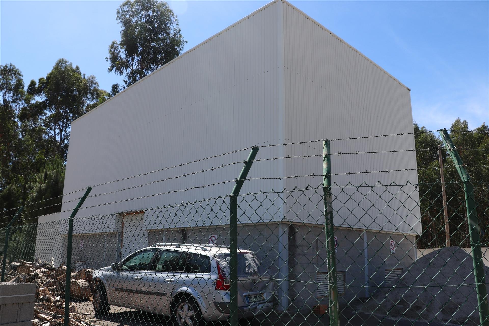 Armazém  Arrendamento em Lustosa e Barrosas (Santo Estêvão),Lousada