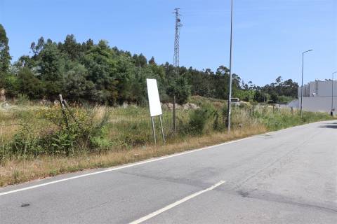Lote de Terreno  Venda em Lustosa e Barrosas (Santo Estêvão),Lousada
