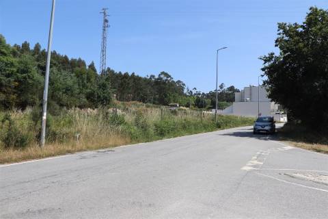 Lote de Terreno  Venda em Lustosa e Barrosas (Santo Estêvão),Lousada