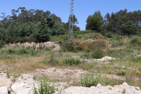 Lote de Terreno  Venda em Lustosa e Barrosas (Santo Estêvão),Lousada