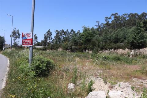 Lote de Terreno  Venda em Lustosa e Barrosas (Santo Estêvão),Lousada