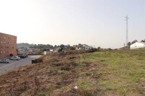 Lote de Terreno  Venda em Lustosa e Barrosas (Santo Estêvão),Lousada