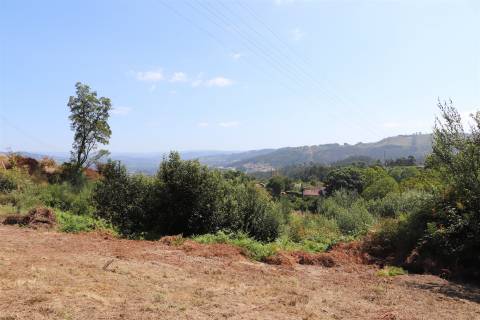 Lote de Terreno  Venda em Lustosa e Barrosas (Santo Estêvão),Lousada