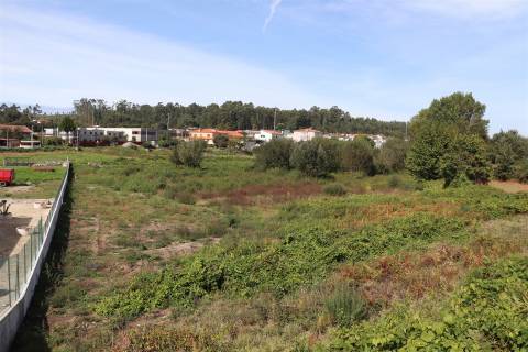 Terreno  Venda em Lustosa e Barrosas (Santo Estêvão),Lousada