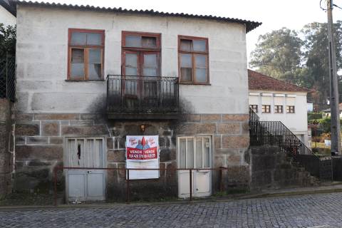 Moradia para Restaurar T3+3 Venda em Campo (São Martinho), São Salvador do Campo e Negrelos (São Mamede),Santo Tirso
