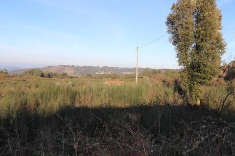 Terreno Para Construção  Venda em Lustosa e Barrosas (Santo Estêvão),Lousada