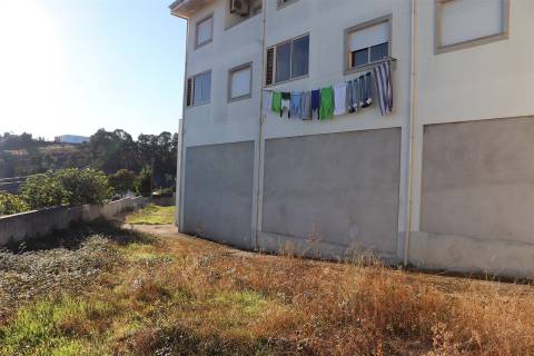 Armazém  Venda em Lustosa e Barrosas (Santo Estêvão),Lousada