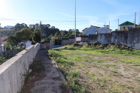 Armazém  Venda em Lustosa e Barrosas (Santo Estêvão),Lousada