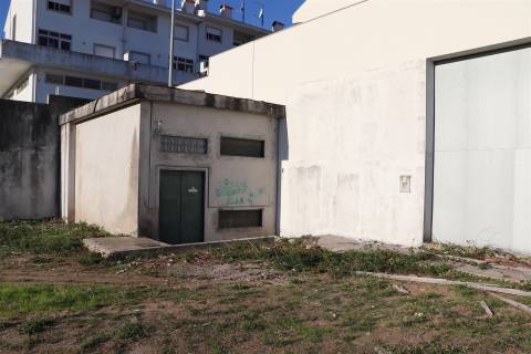 Armazém  Venda em Lustosa e Barrosas (Santo Estêvão),Lousada