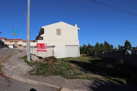 Armazém  Venda em Lustosa e Barrosas (Santo Estêvão),Lousada