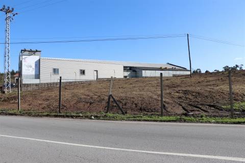 Lote de Terreno  Venda em Lustosa e Barrosas (Santo Estêvão),Lousada