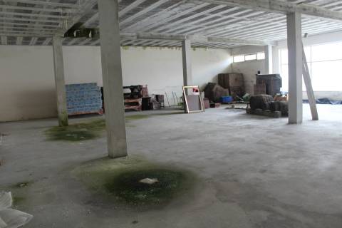 Loja  Venda em Lustosa e Barrosas (Santo Estêvão),Lousada