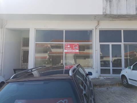 Loja  Venda em Lustosa e Barrosas (Santo Estêvão),Lousada