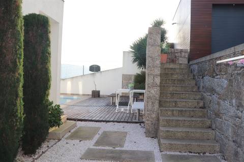 Moradia Isolada T3+2 Venda em Lordelo,Guimarães