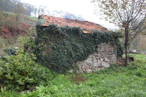 Moradia para Restaurar T2 Venda em Unhão e Lordelo,Felgueiras