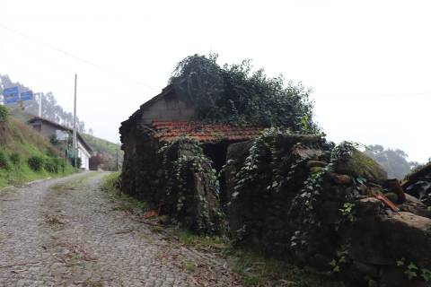 Moradia para Restaurar T2 Venda em Unhão e Lordelo,Felgueiras