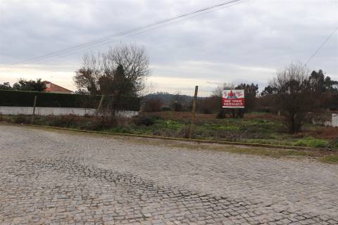 Terreno  Venda em Lustosa e Barrosas (Santo Estêvão),Lousada