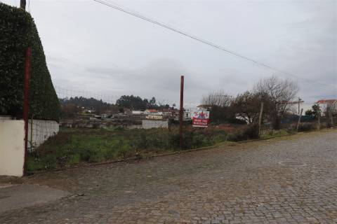 Terreno  Venda em Lustosa e Barrosas (Santo Estêvão),Lousada