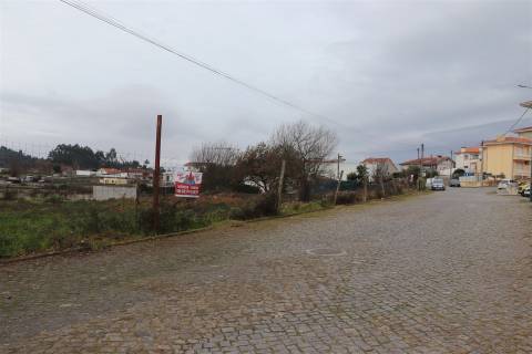 Terreno  Venda em Lustosa e Barrosas (Santo Estêvão),Lousada