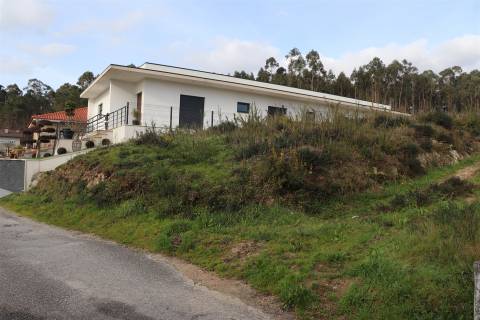 Lote de Terreno  Venda em Lustosa e Barrosas (Santo Estêvão),Lousada