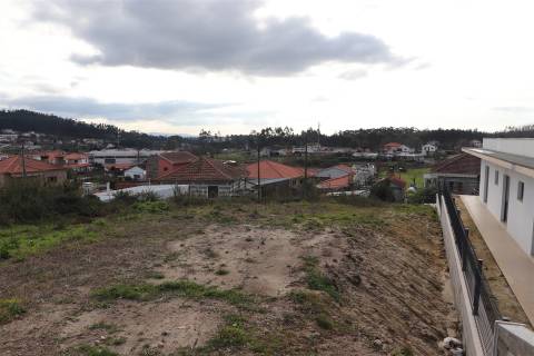 Lote de Terreno  Venda em Lustosa e Barrosas (Santo Estêvão),Lousada