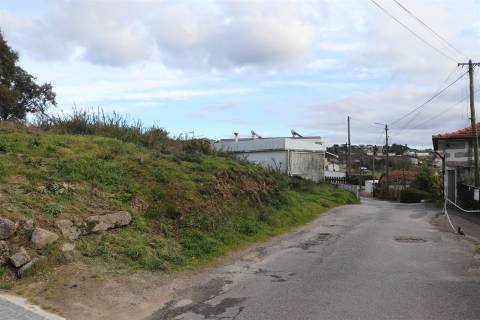 Lote de Terreno  Venda em Lustosa e Barrosas (Santo Estêvão),Lousada