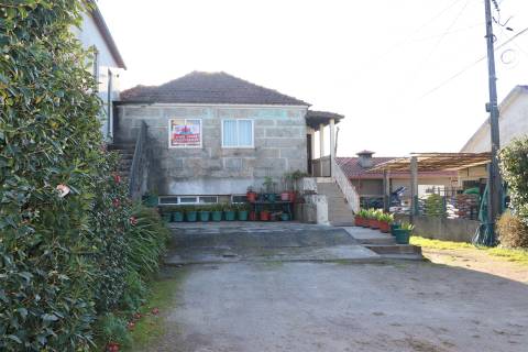 Moradia T3 Venda em Lustosa e Barrosas (Santo Estêvão),Lousada