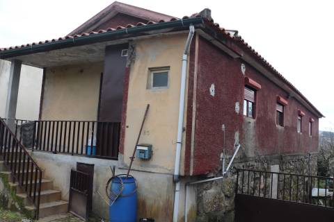 Moradia Isolada T3 Venda em Serzedo e Calvos,Guimarães