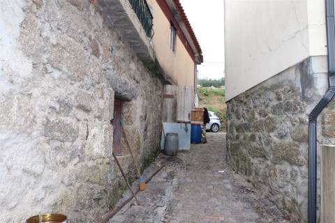 Moradia Isolada T3 Venda em Serzedo e Calvos,Guimarães