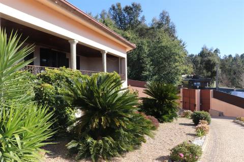 Moradia Isolada T5 Venda em Raimonda,Paços de Ferreira