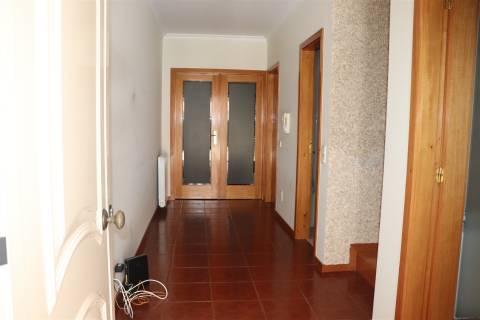 Moradia Geminada T3 Venda em Caldas de Vizela (São Miguel e São João),Vizela