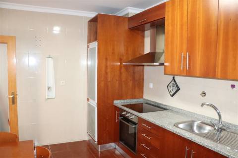 Moradia Geminada T3 Venda em Caldas de Vizela (São Miguel e São João),Vizela