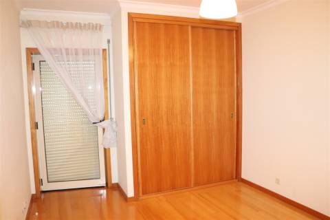 Moradia Geminada T3 Venda em Caldas de Vizela (São Miguel e São João),Vizela