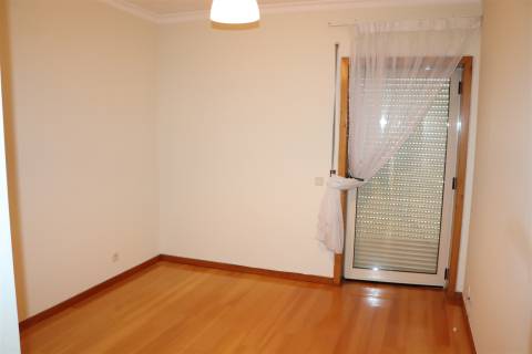 Moradia Geminada T3 Venda em Caldas de Vizela (São Miguel e São João),Vizela