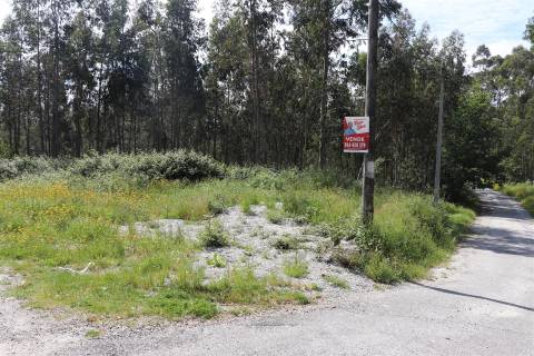 Lote de Terreno  Venda em Lustosa e Barrosas (Santo Estêvão),Lousada