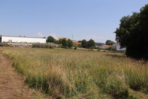 Lote de Terreno  Venda em Lustosa e Barrosas (Santo Estêvão),Lousada