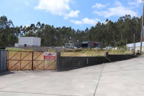 Lote de Terreno  Venda em Lustosa e Barrosas (Santo Estêvão),Lousada