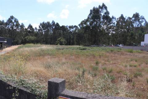 Lote de Terreno  Venda em Lustosa e Barrosas (Santo Estêvão),Lousada