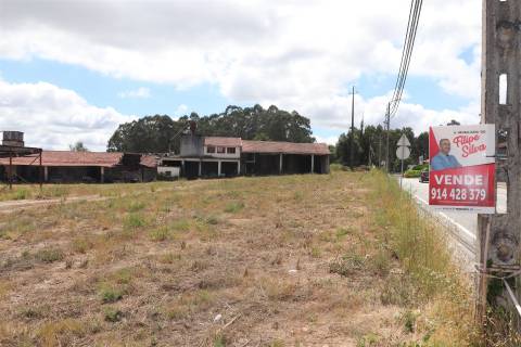 Armazém  Venda em Lustosa e Barrosas (Santo Estêvão),Lousada