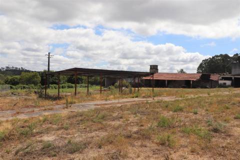 Armazém  Venda em Lustosa e Barrosas (Santo Estêvão),Lousada