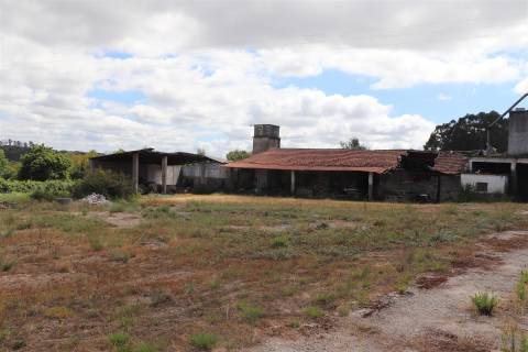 Armazém  Venda em Lustosa e Barrosas (Santo Estêvão),Lousada