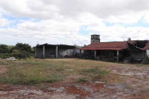 Armazém  Venda em Lustosa e Barrosas (Santo Estêvão),Lousada