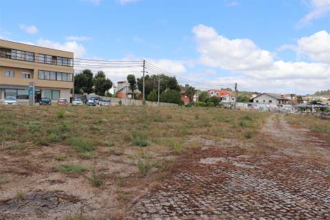 Armazém  Venda em Lustosa e Barrosas (Santo Estêvão),Lousada