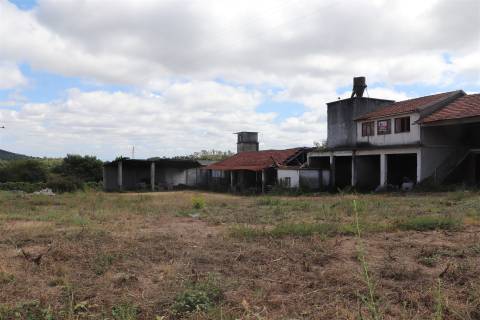 Armazém  Venda em Lustosa e Barrosas (Santo Estêvão),Lousada