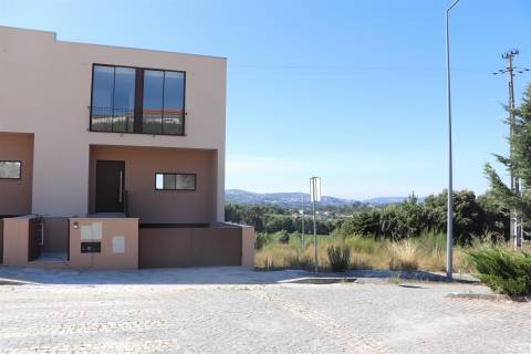 Lote de Terreno  Venda em Cristelos, Boim e Ordem,Lousada