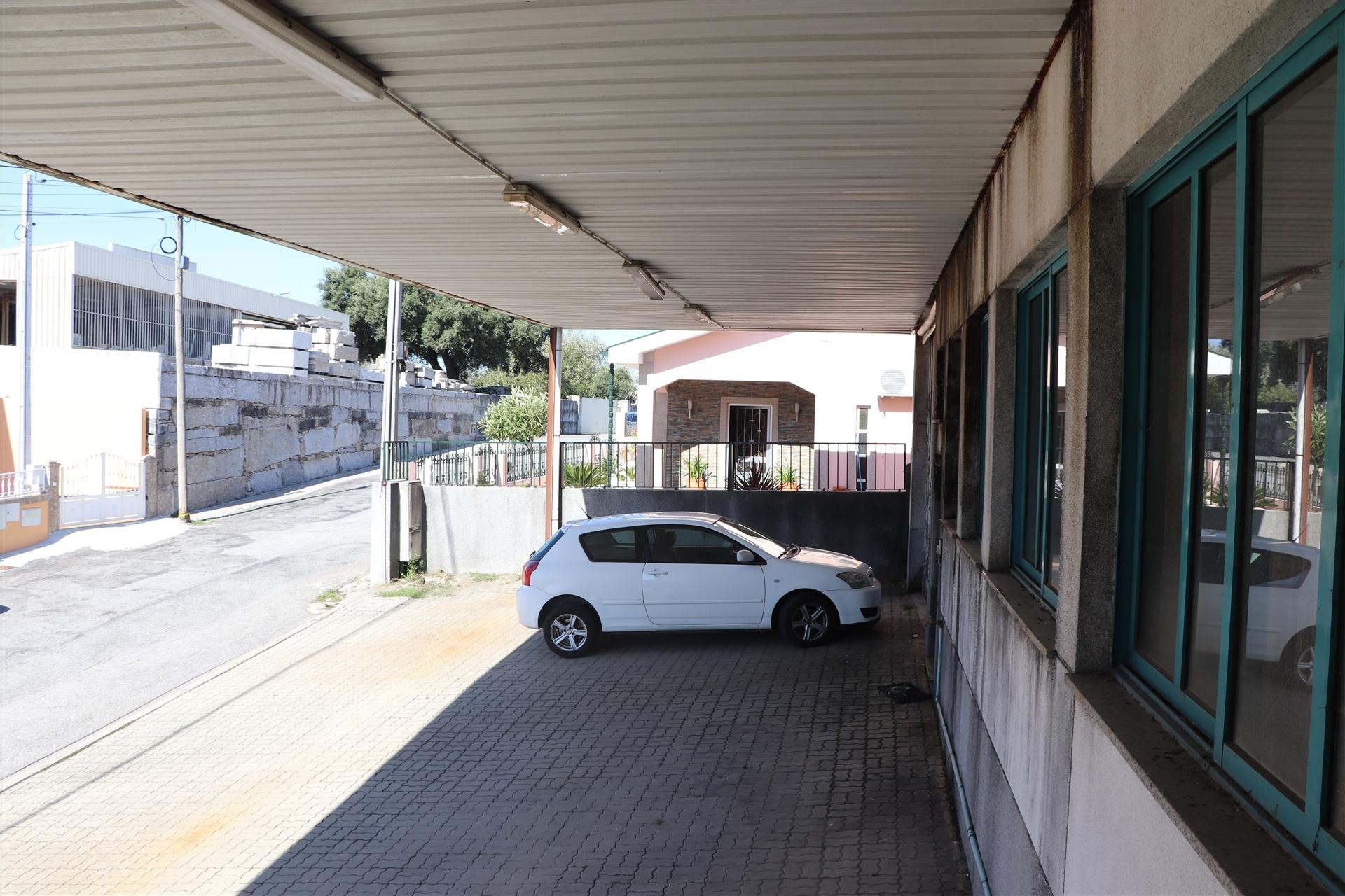 Armazém  Venda em Lustosa e Barrosas (Santo Estêvão),Lousada