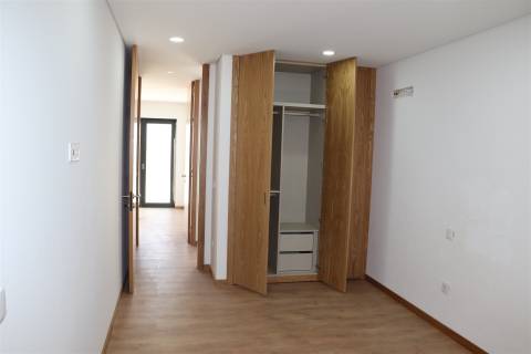 Moradia Geminada T3 Venda em Lustosa e Barrosas (Santo Estêvão),Lousada